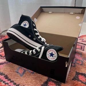 Chuck Taylor high top classic converse